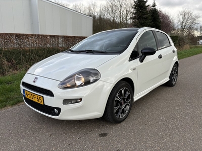 Fiat Punto Evo 0.9 TwinAir Racing / 5-DEURS / AIRCO / NAVI