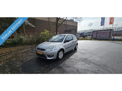 Ford Fiesta 1.25-16V Celebration LEUKE AUTO ZO INGERUILD