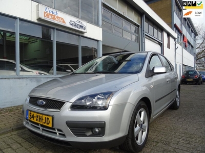 Ford Focus 1.6-16V Futura