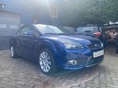 Ford Focus Coupé-Cabriolet 2.0-16V Titanium