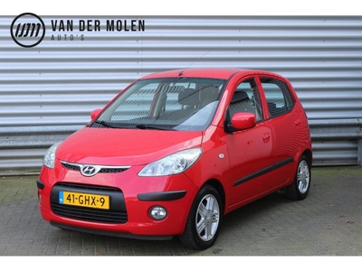 Hyundai i10 1.1 67pk i-Catcher NL-Auto NAP Airco CPV El. Ramen Afn. Trekhaak 700kg