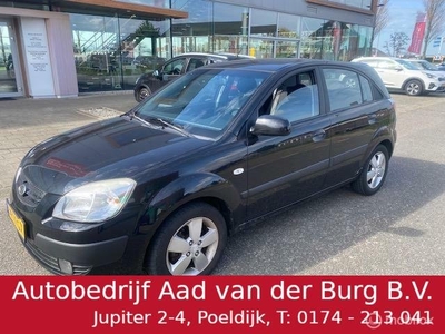 Kia Rio 1.4 Festival 5 deurs , leuke nette auto , door ons onderhouden incl APK