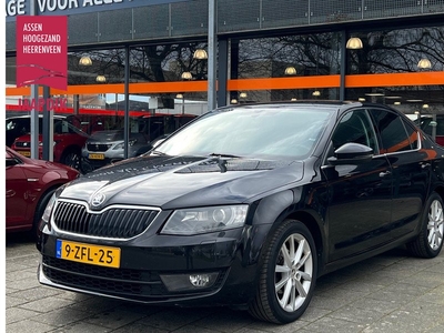 Škoda Octavia 1.2 TSI Elegance Businessline | BWJ 2014 | 105PK | Keyless entry | Stoel verw. | Trekhaak | Groot Navi | Clima | Cruise | Autom. parkeren