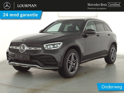 Mercedes-Benz GLC 300 e 4M AMG Plug-In Hybride | Panorama Schuif-Kanteldak | Trekhaak | Digitaal Dashboard | Inclusief 24 maanden Mercedes-Benz Certified garantie voor Europa.