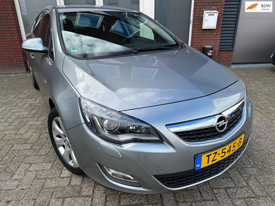 OPEL ASTRA 1.6 Sport / PDC / Cruise / Airco / Stoelverwarming