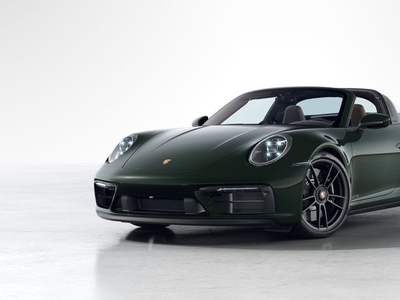 Porsche 992 911 Targa 4 GTS Brewster Green 3.0 Targa 4 GTS