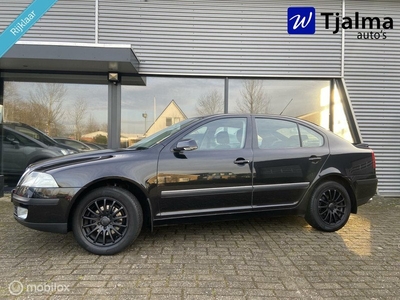 Skoda Octavia 1.6 Elegance nette auto goed onderhouden