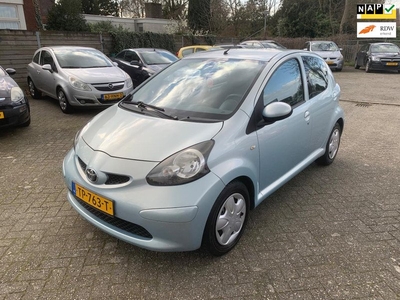 Toyota Aygo 1.0-12V // 5-deurs // Airco // Nieuwe APK