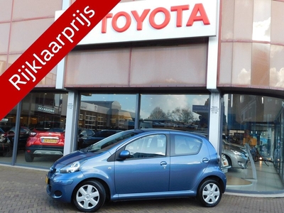 Toyota Aygo 1.0-12V Comfort ALL WEATHER BANDEN