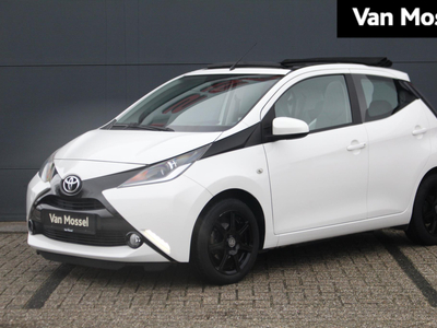 TOYOTA AYGO 1.0 VVT-i x-wave 70pk | Apple CarPlay & Android Auto | Camera achter | LMV | Vouwdak