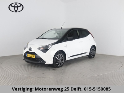 Toyota Aygo 1.0 X-PLAY BI-TONE FULL MAP NAVIGATIE GARANTIE TOT 9-2030* Camera.Apple carplay/ Android auto