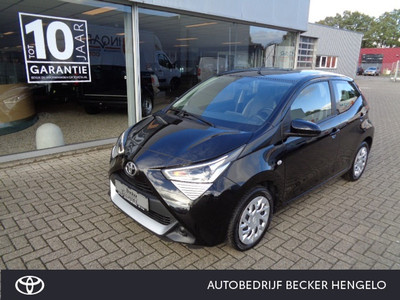 TOYOTA AYGO 1.0 x-play NLauto | 1e eigenaar | dealeronderhouden