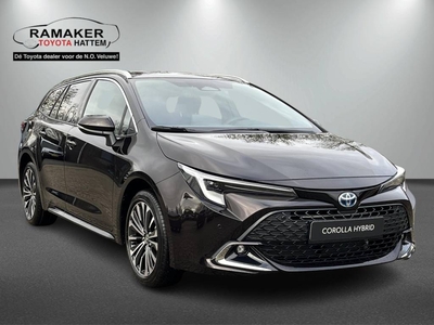 Toyota Corolla 1.8 Hybrid Black Edition winter pack en op voorraa