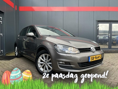 Volkswagen Golf 1.2 TSI Connected Series | L.M Velgen |