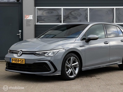 Volkswagen Golf 1.5 TSI R-Line NAVI CLIMA STOEL EN STUUR VERW.