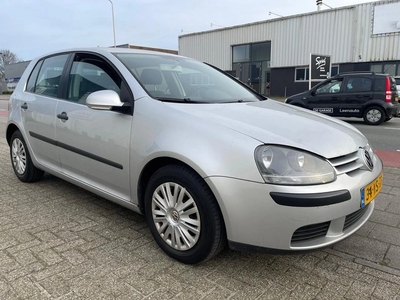 Volkswagen GOLF VOOR EXPORT VASTE PRIJS (bj 2004)