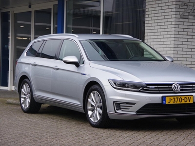 Volkswagen Passat Variant 1.4 TSI GTE Hybrid Automaat Digitaal dashboard Camera Trekhaak