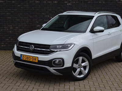 VOLKSWAGEN T-CROSS 1.0 TSI Style | Stoelverwarming | Trekhaak afneembaar | Achteruitrij camera