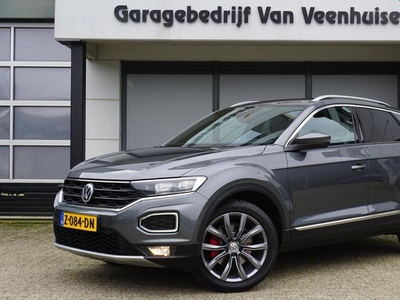 Volkswagen T-Roc 1.5 TSI 150pk DSG Sport Virtual Cockpit DAB A-Camera 18inch LM Stoelverwarming Navi App-Connect *Indium Grey* 69696km!