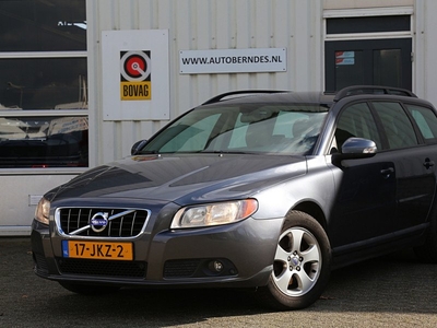 Volvo V70 2.0F*Perfect Onderh.*NL-Auto*Trekhaak/Leder/Cruise-Control/Climate-Control/Navi/Lichtmetalen wielen*