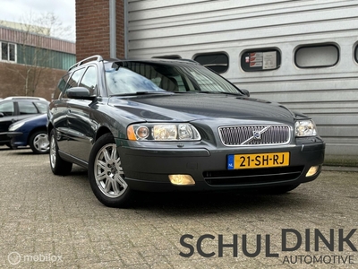 VOLVO V70 2.4 D5 Edition II AFN. TREKHAAK| STOELVERWARMING