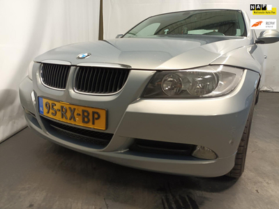 BMW 3-serie 318i - Airco - Schade