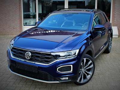 VW T-Roc 2.0 TSI 4x4 Sport Panorama dak, VOL OPTIES, 19'' LMV, virtuel cockpit, NAVI, Beats speakers, Cruise control, Parksens. V en A, Leder, LED