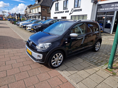 Volkswagen Up! 1.0 cross up! BlueMotion, Navigatie,Airco,L.M.Velgen,Private glass,Cruise contol