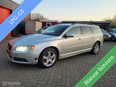 ##VERKOCHT## Volvo V70 2.5FT Momentum nieuw G3 systeem