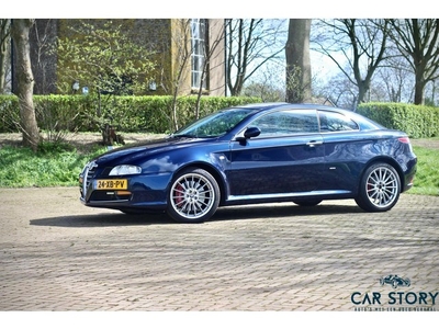 Alfa Romeo GT 3.2 V6 Distinctive Nwe D.riem, top