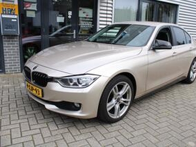 BMW 3-SERIE 320i EffiicientDynamics Edition Executive LEDER NAVI ACC PDC