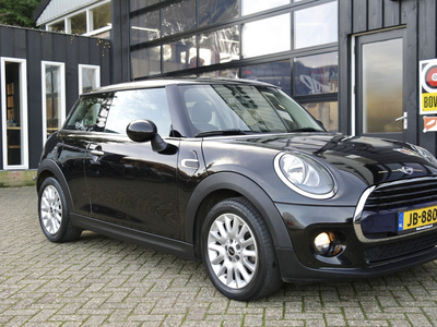 MINI MINI Cooper 1.5 Business / NL-Auto / Cruise / Navi / 16''