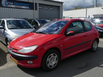 Peugeot 206 1.4 Gentry - LPG G3 - Airco - Nieuwe APK -