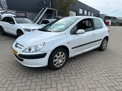 Peugeot 307 1.6-16V XS vieze auto! motor is goed. apk tot