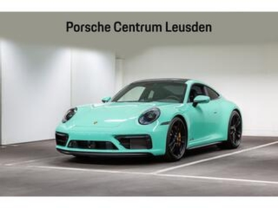 Porsche 911 3.0 Carrera 4 GTS