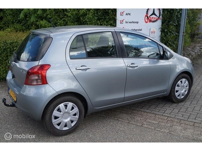 Toyota Yaris 1.3 VVTi Sol met airco en lage km stand