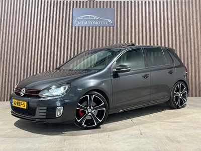 Volkswagen Golf 2.0 GTI 2009 211PK DSG XENON PANO LEDER NAVI