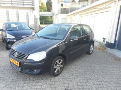 Volkswagen POLO VERWACHT