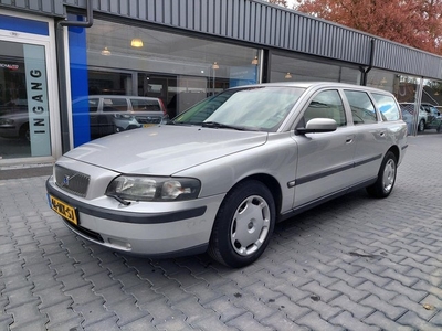 Volvo V70 2.4 Edition I Leer Clima Cruise PDC Trekhaak