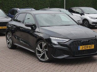 Audi A3 Sportback 35 TFSI 3x S-line edition / Leder / Keyless / 19'' / Navigatie / Parkeerhulp V+A / Full LED / Getint glas / DAB / Stoelverwarming