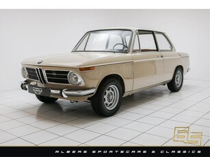 BMW 2002 Early model * Manual * Fully Restored * Un-finished *