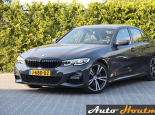 BMW 3-serie 330i Aut. M High Executive Edition 259 PK Ecc|Head Up Display|19inch|Navi|Camera|Flippers|Cruise|Lmv|1e eigenaar