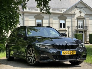 BMW 3 Serie Touring 320d High Executive M-sport (bj 2020)