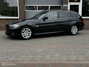 BMW 3-serie Touring 325i Exe AUT LEDER/NAVI/AIRCO/CRUISE