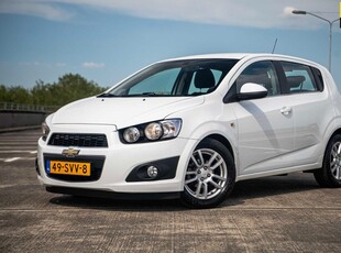 Chevrolet Aveo 1.4 LTZ | Airco | Cruise Control | Trekhaak | Radio/CD - Speler | Centrale Deurvergrendeling | Elektrische Ramen |