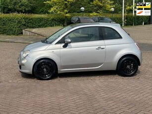 Fiat 500 0.9 TwinAir Lounge,bj.2011,kleur:grijs ! Airco,APK tot 05/2025 en NAP met 166614 km.panoramadak,sportvelgen,stereo/aux.