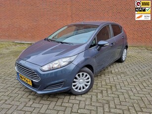 Ford Fiesta 1.25 Airco! Stoel en voorruit verwarming!