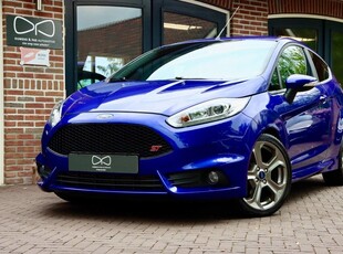 Ford Fiesta 1.6 ST2 | RECARO | NAVIGATIE | STOELVERWARMING