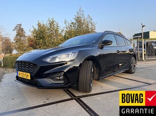 Ford FOCUS Wagon 1.0 EcoBoost ST Line Business Verwarde voorruit, voorstoelen en stuurwiel