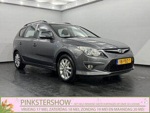 Hyundai i30 CW 1.6i i-Motion Clima, Cruise control, Parkeer sensoren, Mistlamp